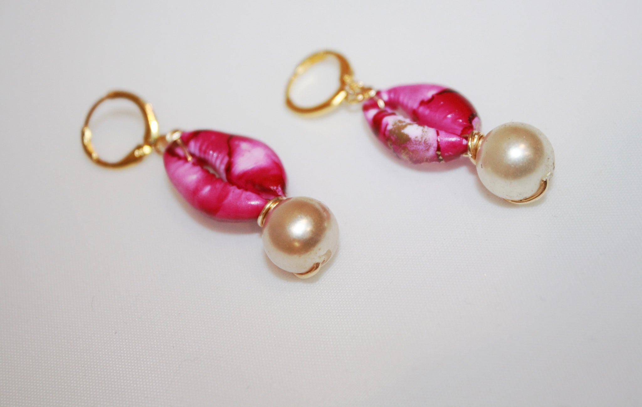 Tiedye shell gold pearl earrings Choked by a Thread
