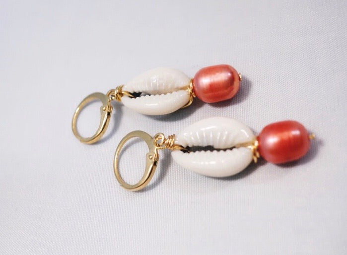Dainty Fresh Pearl Earrings