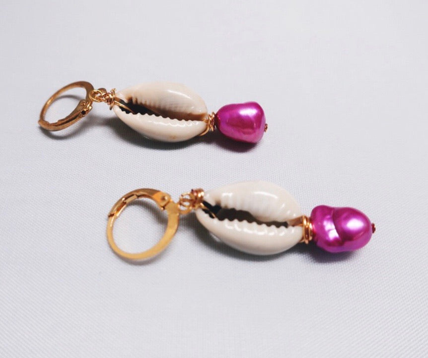 Dainty Fresh Pearl Earrings