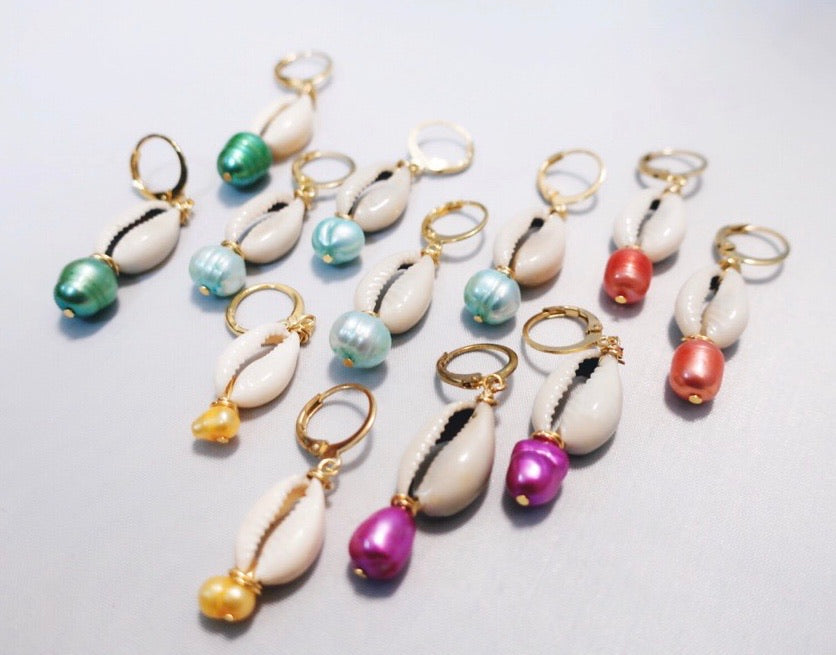 Dainty Fresh Pearl Earrings